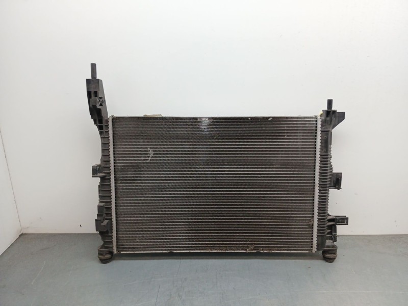 Recambio de radiador agua para ford focus iii 1.0 ecoboost referencia OEM IAM 1830145 cv618005vc 