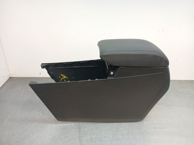 Recambio de apoyabrazos central para mazda 6 station wagon (gj, gl) 2.2 d referencia OEM IAM ghp964961  