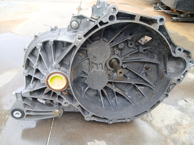 Recambio de caja cambios para ford kuga ii (dm2) 2.0 tdci referencia OEM IAM FV4R7002BCA  