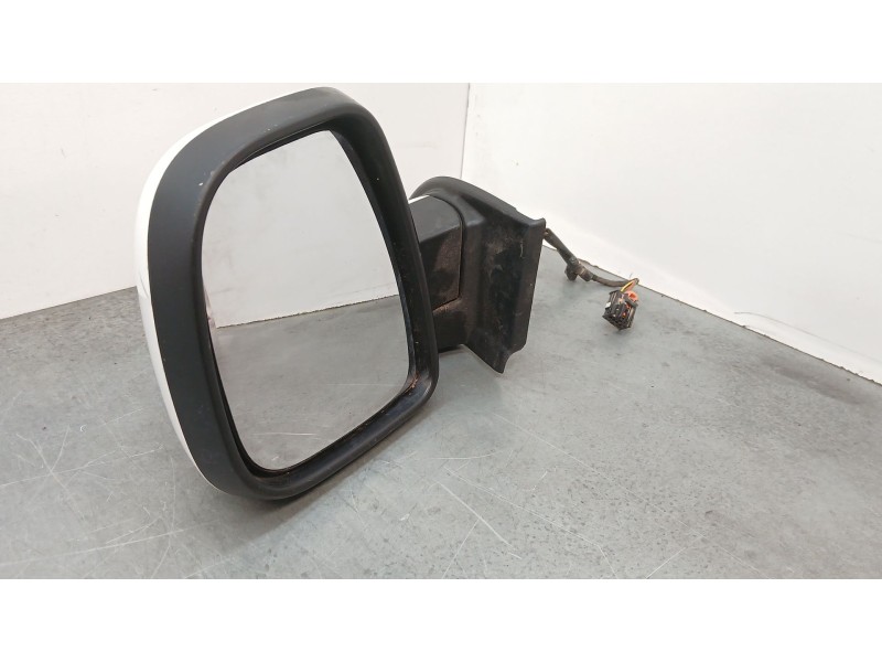 Recambio de retrovisor izquierdo para peugeot rifter 1.5 bluehdi 100 referencia OEM IAM 51967K01  