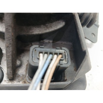 Recambio de bomba direccion para peugeot partner tepee 1.6 hdi 90 4x4 referencia OEM IAM 4008L7 9673536480 