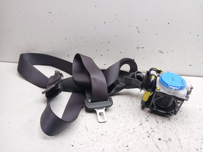 Recambio de cinturon seguridad delantero derecho para kia carens iv 1.6 gdi referencia OEM IAM 88820A4000DCM  