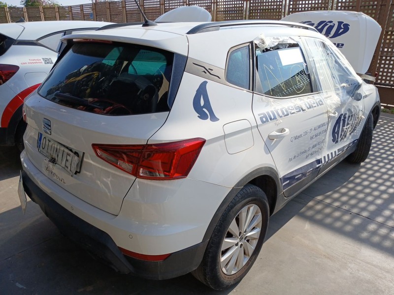 seat arona (kj7, kjp) del año 2023