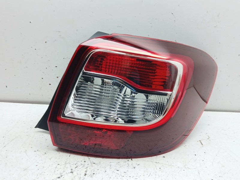 Recambio de piloto trasero derecho para dacia sandero stepway referencia OEM IAM 265500465R  