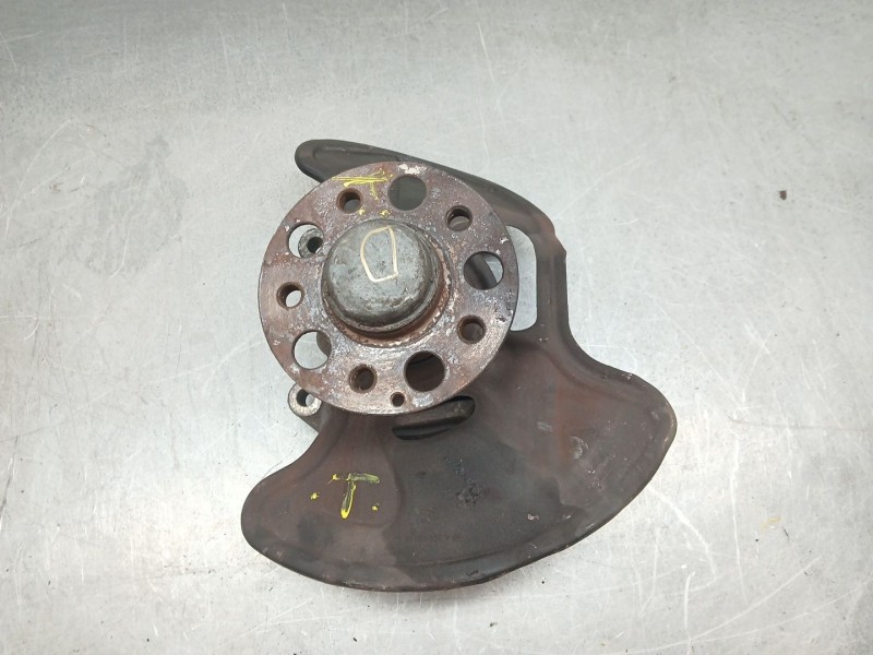 Recambio de mangueta delantera derecha para mercedes-benz clase c (w204) c 250 cdi (204.003) referencia OEM IAM 2043320201  