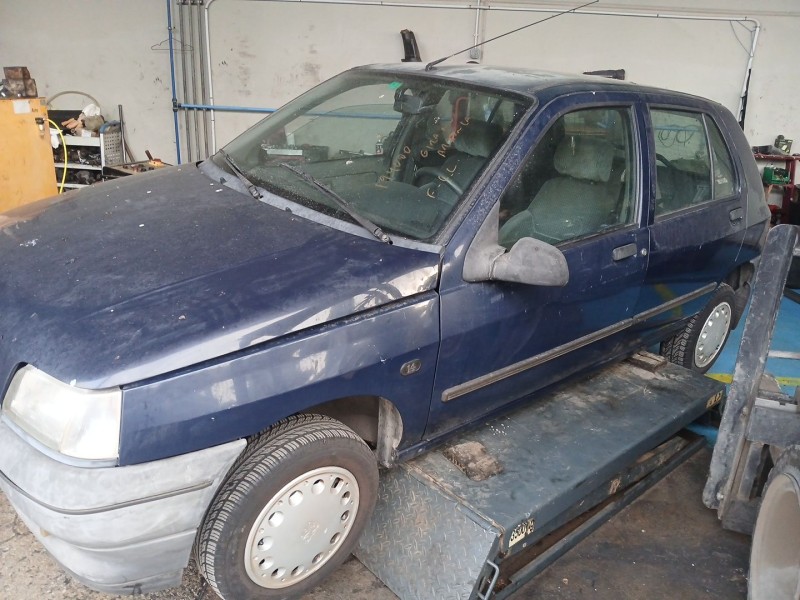 renault clio i (b/c57_, 5/357_) del año 1990