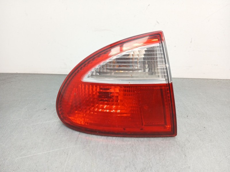 Recambio de piloto trasero izquierdo para seat leon (1m1) 1.6 16 v referencia OEM IAM 1m6945257  