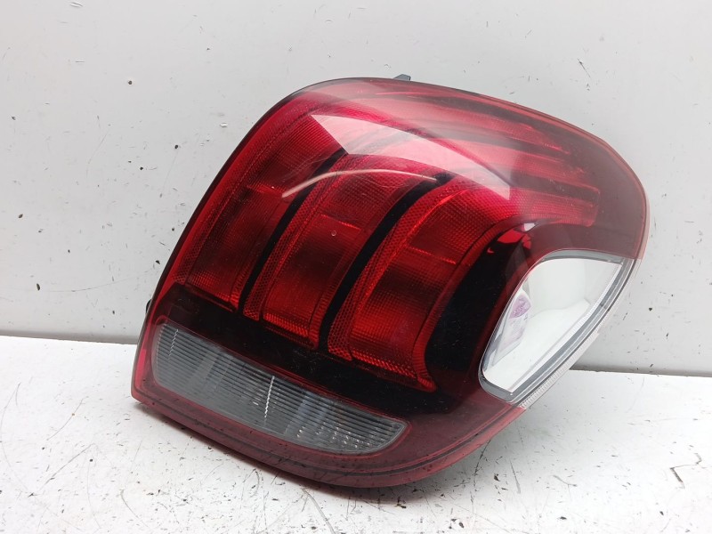 Recambio de piloto trasero derecho para peugeot 108 1.0 vti referencia OEM IAM B001031180  