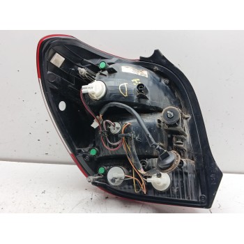 Recambio de piloto trasero derecho para peugeot 108 1.0 vti referencia OEM IAM B001031180  