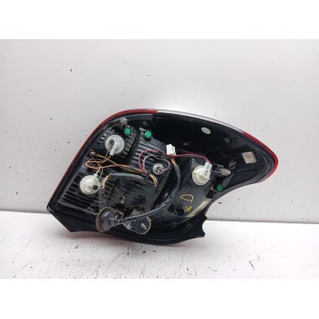Recambio de piloto trasero derecho para peugeot 108 1.0 vti referencia OEM IAM B001031180  