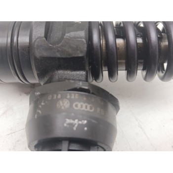 Recambio de inyector para seat ibiza (6l1) 1.9 tdi referencia OEM IAM 038130073 0414720035 