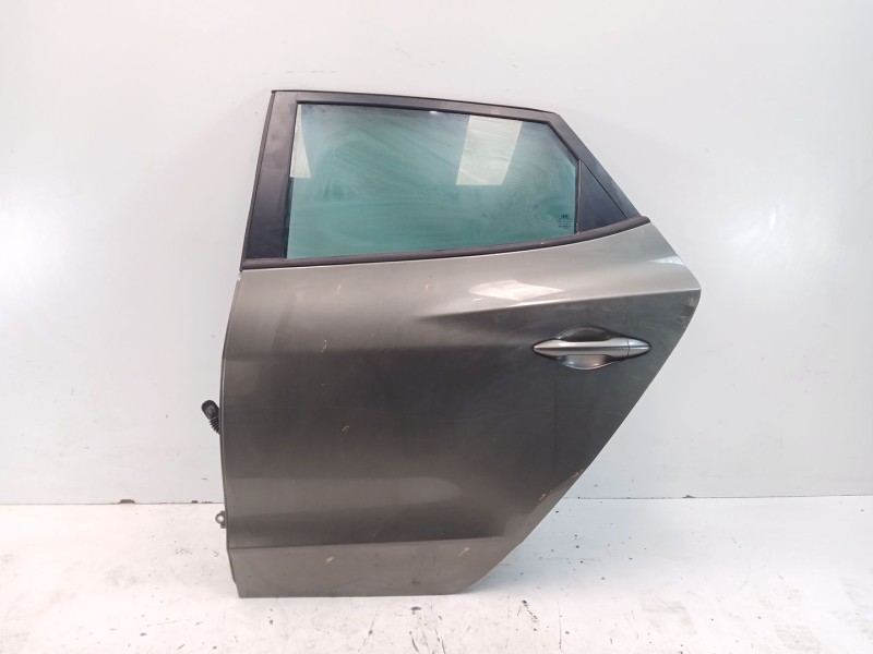 Recambio de puerta trasera izquierda para hyundai ix35 (lm, el, elh) 2.0 crdi referencia OEM IAM 770032S040  