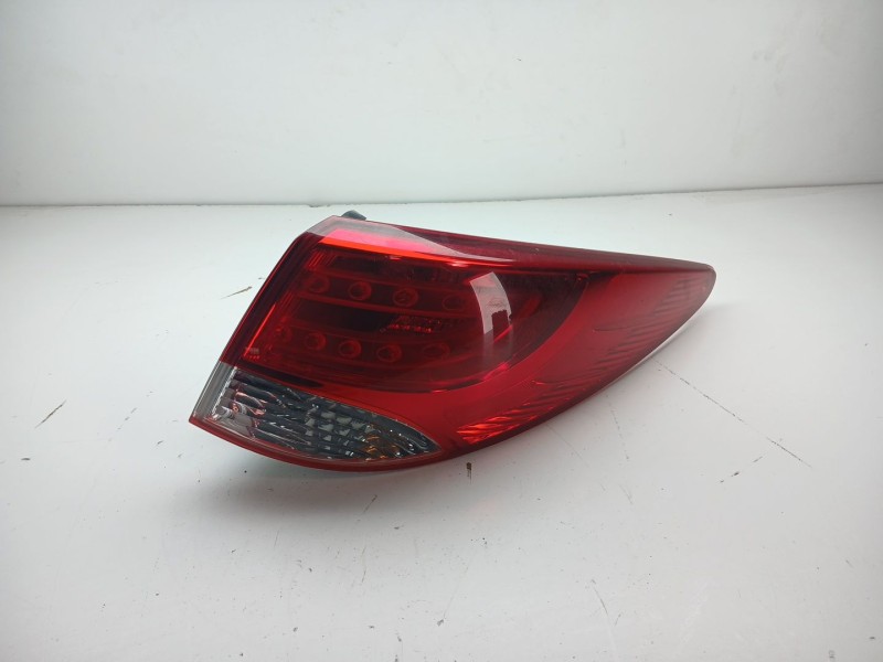 Recambio de piloto trasero derecho para hyundai ix35 (lm, el, elh) 2.0 crdi referencia OEM IAM 924202Y000 / 924022Y000  
