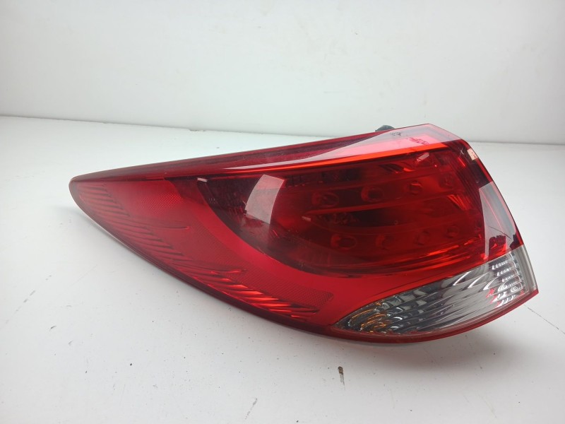 Recambio de piloto trasero izquierdo para hyundai ix35 (lm, el, elh) 2.0 crdi referencia OEM IAM 924102Y000 / 924012Y000  