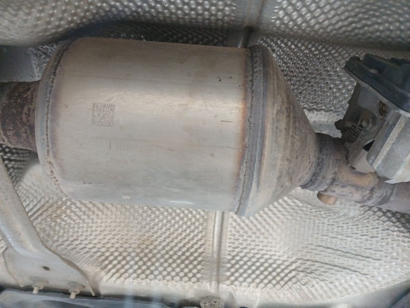 Recambio de catalizador para skoda yeti (5l) 2.0 tdi referencia OEM IAM 2K0131780B  