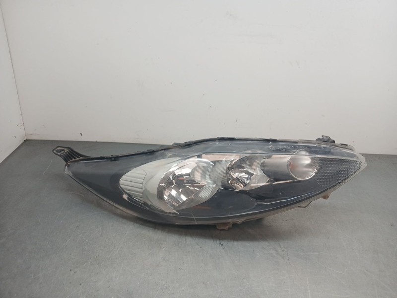 Recambio de faro derecho para ford fiesta vi (cb1, ccn) 1.4 tdci referencia OEM IAM 1734613  