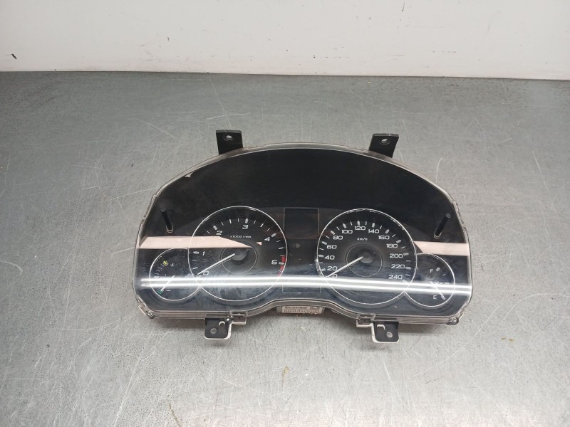 Recambio de cuadro instrumentos para subaru legacy kombi/outback b14 2.0 diesel cat referencia OEM IAM 85003aj500  