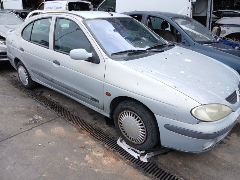 renault megane i classic (la0/1_) del año 2001