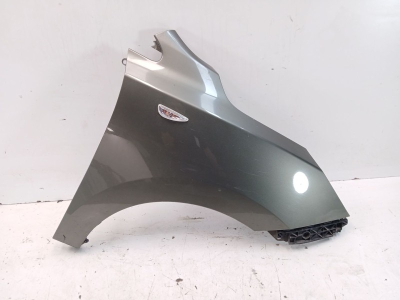 Recambio de aleta delantera derecha para hyundai ix35 (lm, el, elh) 2.0 crdi referencia OEM IAM 663212S050  