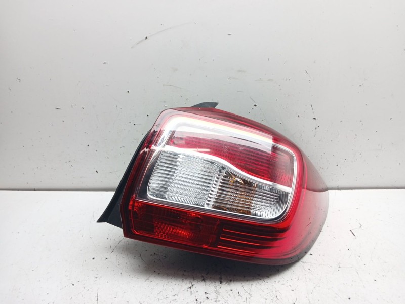 Recambio de piloto trasero derecho para dacia logan ii 1.2 referencia OEM IAM 265501454R  
