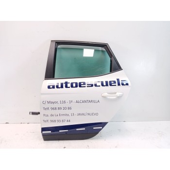PUERTA TRASERA IZQUIERDA 6F9833051E 