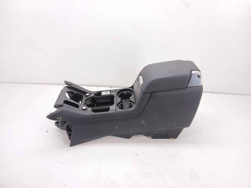 Recambio de apoyabrazos central para land rover discovery iv (l319) 3.0 td 4x4 referencia OEM IAM FJT500031  