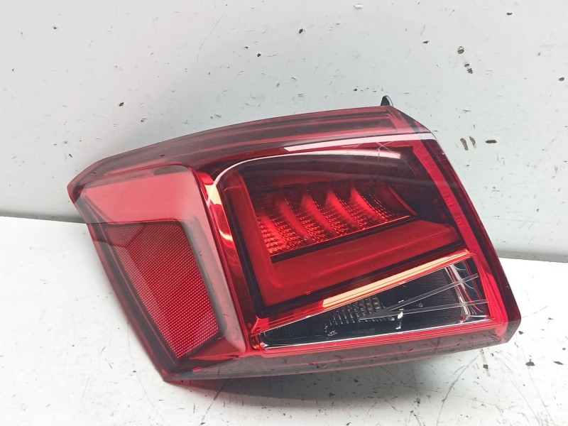 Recambio de piloto trasero izquierdo para seat arona (kj7, kjp) 1.0 tsi referencia OEM IAM 6F9945207B re2894000001 