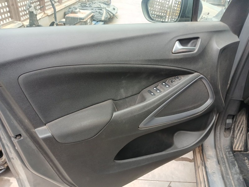 Recambio de guarnecido puerta delantera izquierda para opel crossland x / crossland (p17, p2qo) 1.2 (75) referencia OEM IAM   