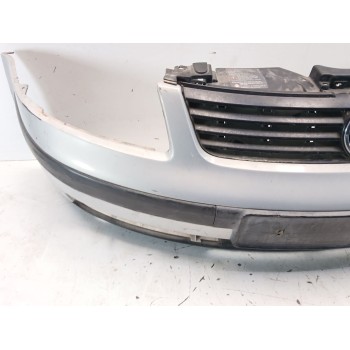Recambio de paragolpes delantero para volkswagen passat berlina (3b2) comfortline referencia OEM IAM  FALDON ROTO 