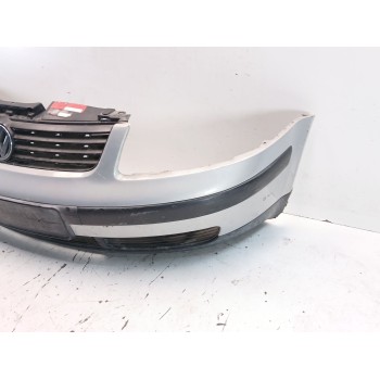 Recambio de paragolpes delantero para volkswagen passat berlina (3b2) comfortline referencia OEM IAM  FALDON ROTO 