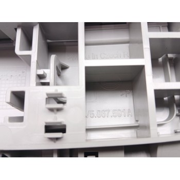 Recambio de luz interior delantera central para seat arona (kj7, kjp) 1.0 tsi referencia OEM IAM 3B0947105C9B9 3v5867591a 