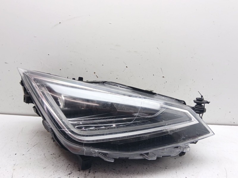 Recambio de faro derecho para seat arona (kj7, kjp) 1.0 tsi referencia OEM IAM 6F1941774 l503659 992941571ae