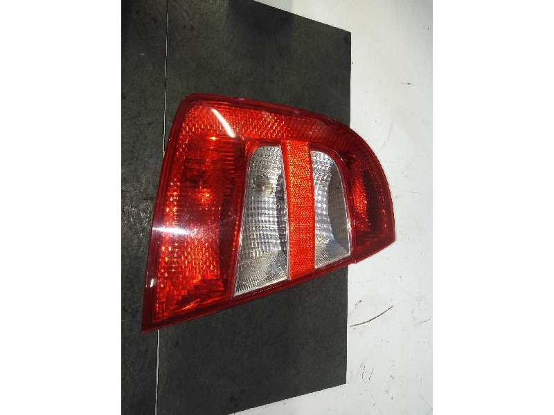 Recambio de piloto trasero izquierdo para skoda fabia (6y2/6y3) 1.9 tdi referencia OEM IAM   