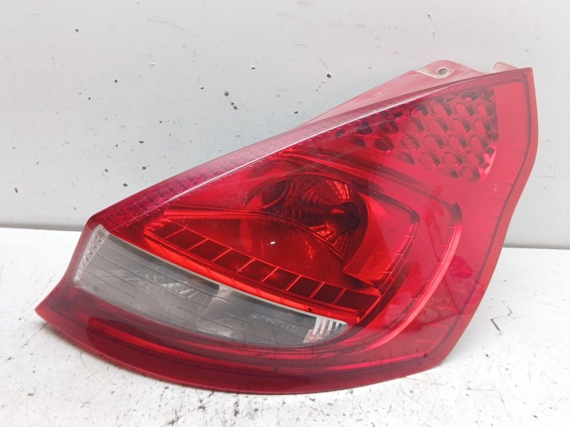 Recambio de piloto trasero derecho para ford fiesta vi (cb1, ccn) 1.4 tdci referencia OEM IAM 1709552 8a6113404a 