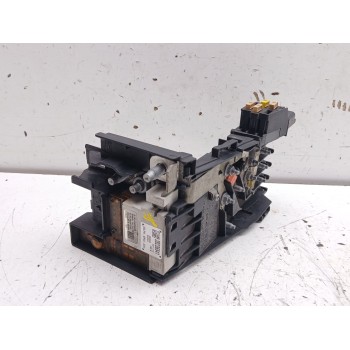 Recambio de caja reles / fusibles para peugeot 3008 i monospace (0u_) 1.6 hdi referencia OEM IAM 9666527590  