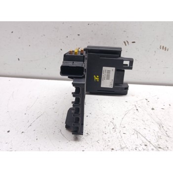 Recambio de caja reles / fusibles para peugeot 3008 i monospace (0u_) 1.6 hdi referencia OEM IAM 9666527590  