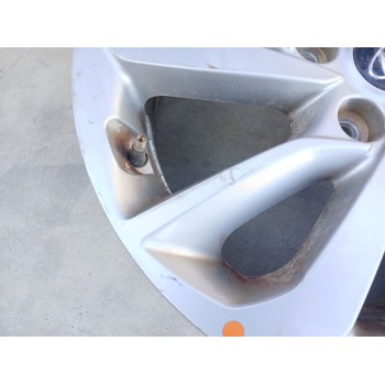 Recambio de llanta para hyundai tucson 25 aniversario 4x2 referencia OEM IAM 52910 D7210  17 PULGADAS