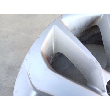 Recambio de llanta para hyundai tucson 25 aniversario 4x2 referencia OEM IAM 52910 D7210  17 PULGADAS