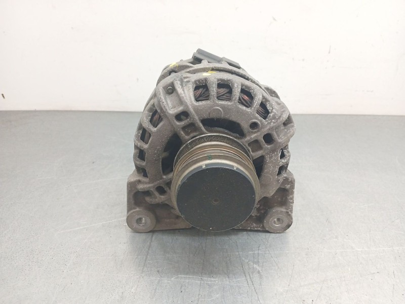 Recambio de alternador para dacia logan ii 1.2 referencia OEM IAM 8200660044 / 231007309R 231003730r 
