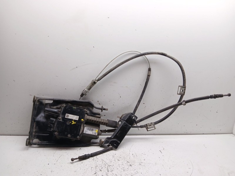 Recambio de freno de mano electrico para opel meriva b cosmo referencia OEM IAM 13365044 a2c53440441 