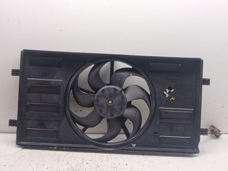 Recambio de electroventilador para seat ibiza v (kj1, kjg) 1.0 mpi referencia OEM IAM 2q0121203 1557192b 