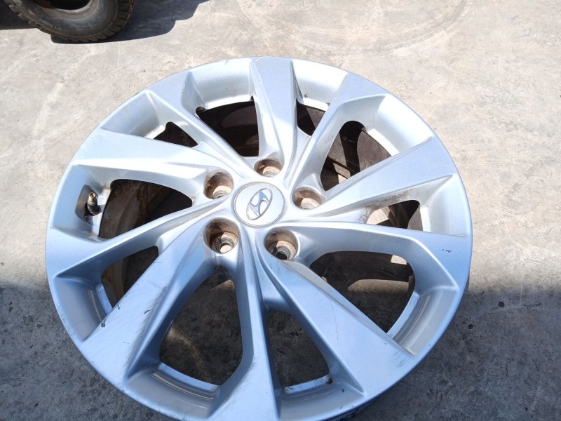 Recambio de llanta para hyundai tucson (tl, tle) 1.6 crdi referencia OEM IAM 52910D7220 X1 17 PULGADAS