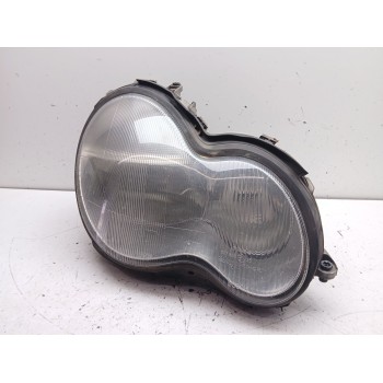 Recambio de faro derecho para mercedes-benz clase c (w203) c 240 (203.061) referencia OEM IAM 2038200261 a2038200261 0301166202