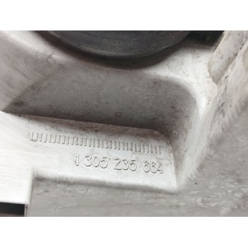 Recambio de faro derecho para mercedes-benz clase c (w203) c 240 (203.061) referencia OEM IAM 2038200261 a2038200261 0301166202