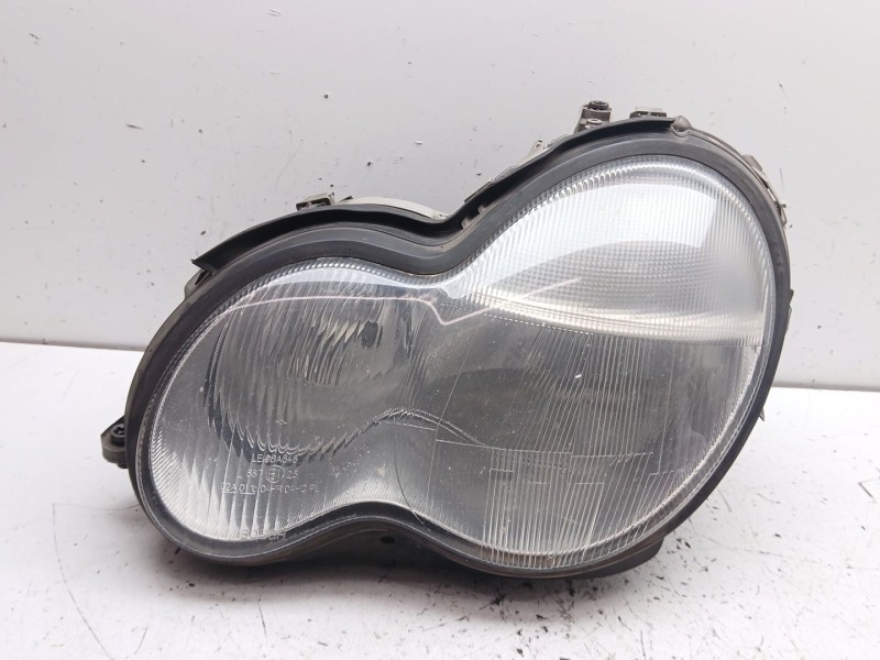Recambio de faro izquierdo para mercedes-benz clase c (w203) c 240 (203.061) referencia OEM IAM 2038200161 a2038200161 030116620
