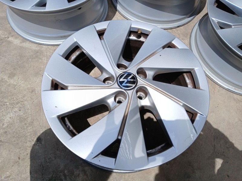 Recambio de llanta para volkswagen t-cross (c11, d31) 1.0 tsi referencia OEM IAM 2GM601025AD X1 16 PULGADAS