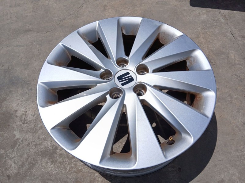 Recambio de llanta para seat arona (kj7, kjp) 1.0 tsi referencia OEM IAM 6F9601025 X1 16 PULGADAS