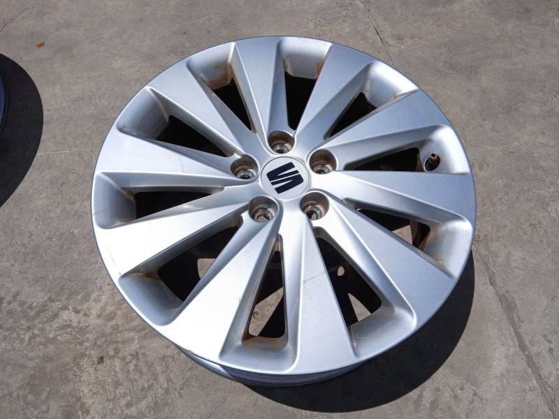 Recambio de llanta para seat arona (kj7, kjp) 1.0 tsi referencia OEM IAM 6F9601025 X1 16 PULGADAS