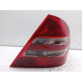 Recambio de piloto trasero derecho para mercedes-benz clase c (w203) c 240 (203.061) referencia OEM IAM 2038200264  