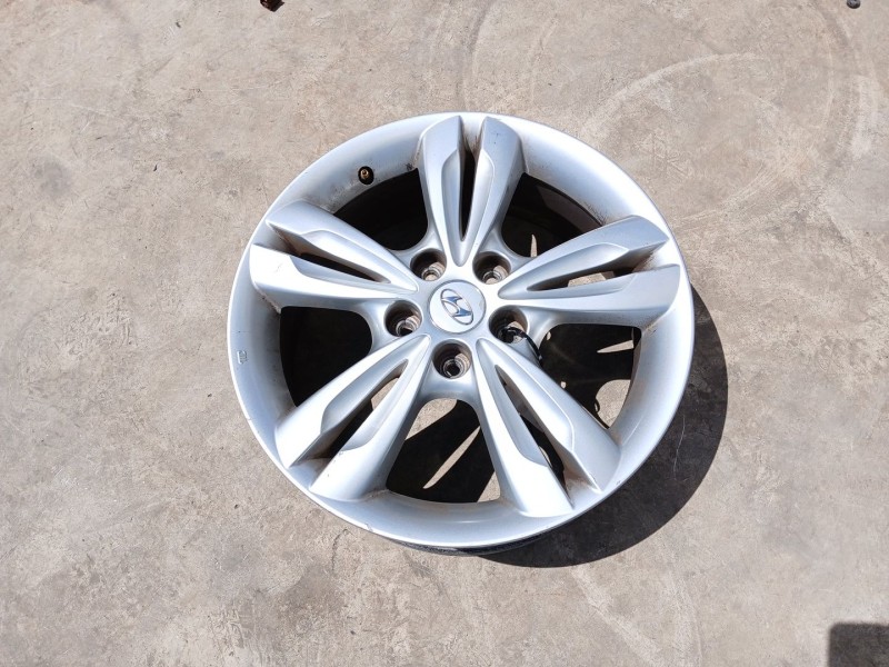 Recambio de llanta para hyundai ix35 (lm, el, elh) 2.0 crdi referencia OEM IAM 529102S200 X1 17 pulgadas